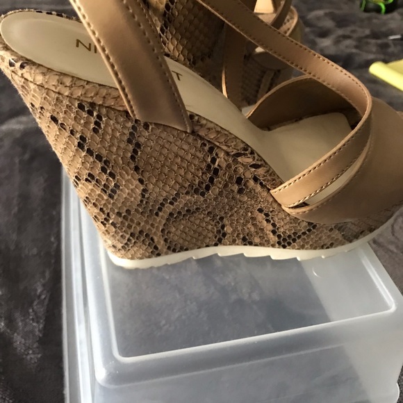 Nine West wedge sandal - Picture 5 of 10